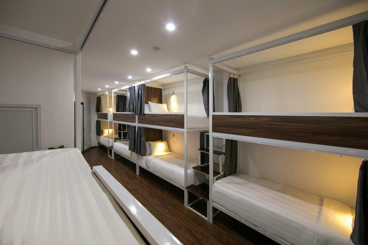 Hanoi Backpackersuite Hostel Buitenkant foto
