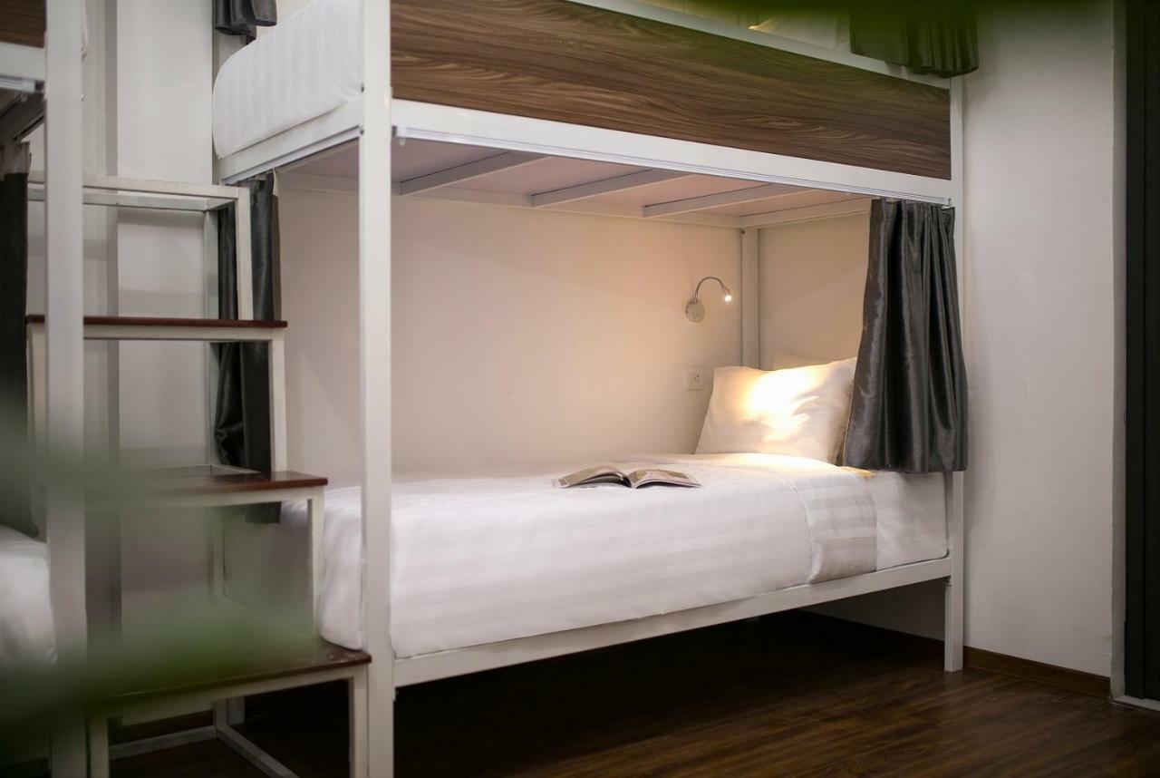 Hanoi Backpackersuite Hostel Buitenkant foto
