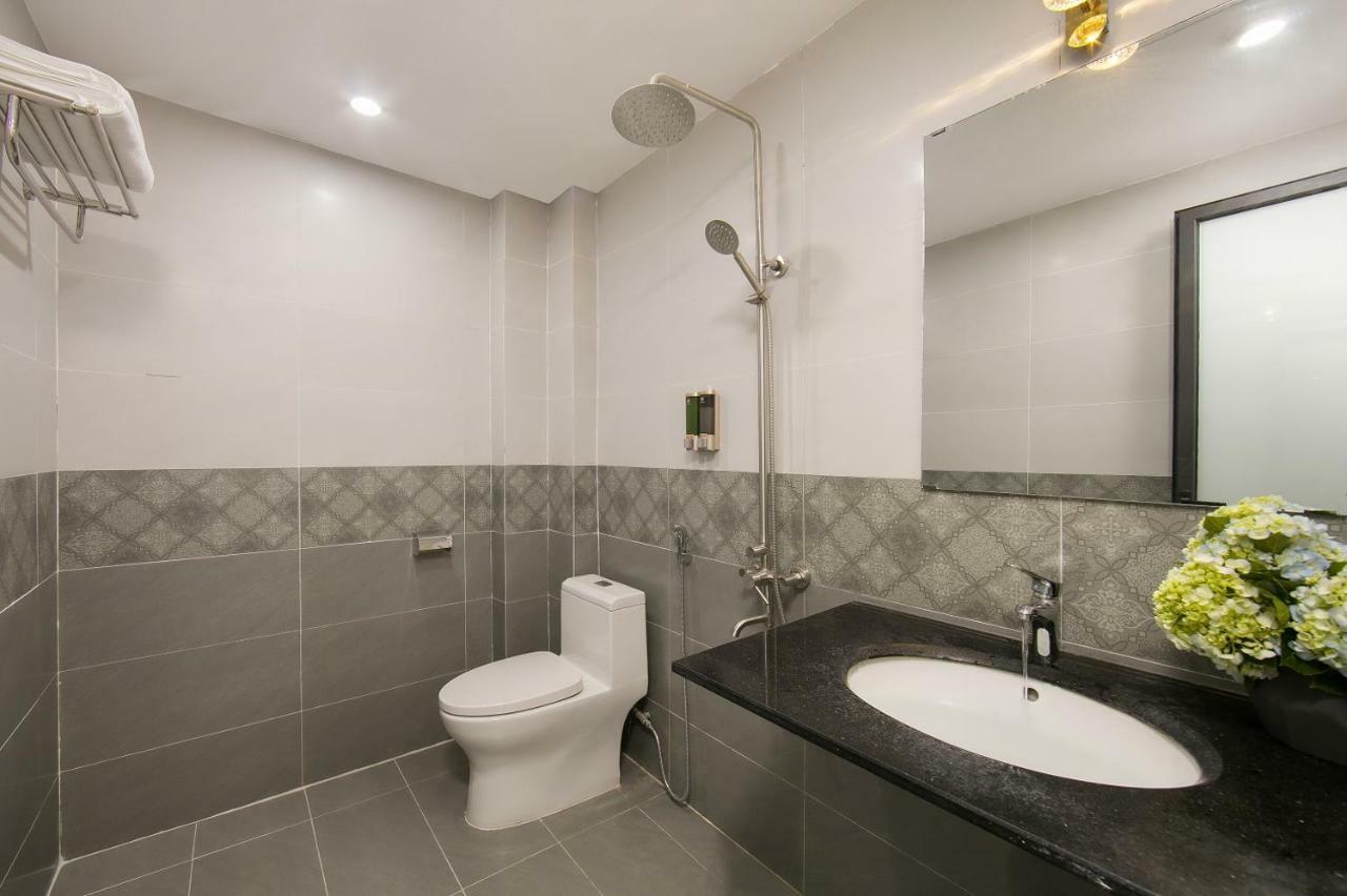 Hanoi Backpackersuite Hostel Buitenkant foto